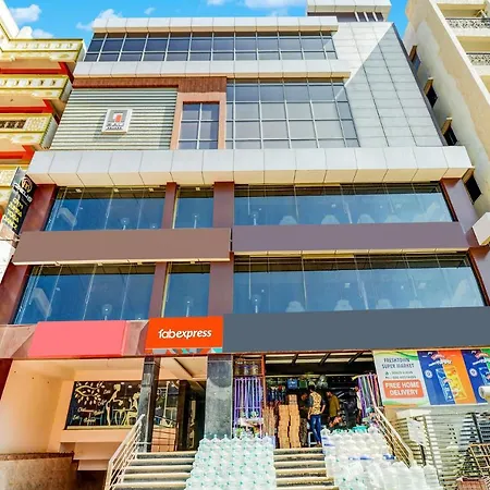 Fabhotel Bali Square Munnekollal
